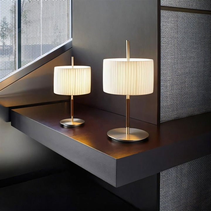 Elegante Stehlampe mit stilvollem Design
