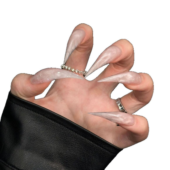 Glamouröses Stiletto Press-On Nageldesign