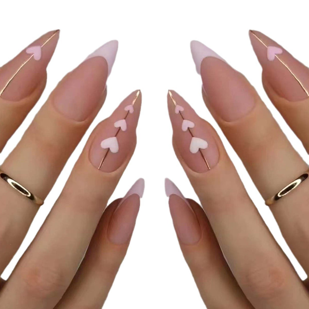 Herzgezeichnete Lange Stiletto Nagelkunst Verlängerungen