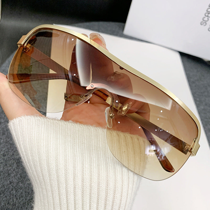 Damen futuristische Sonnenbrille mit elegantem minimalistischem Design Karnz