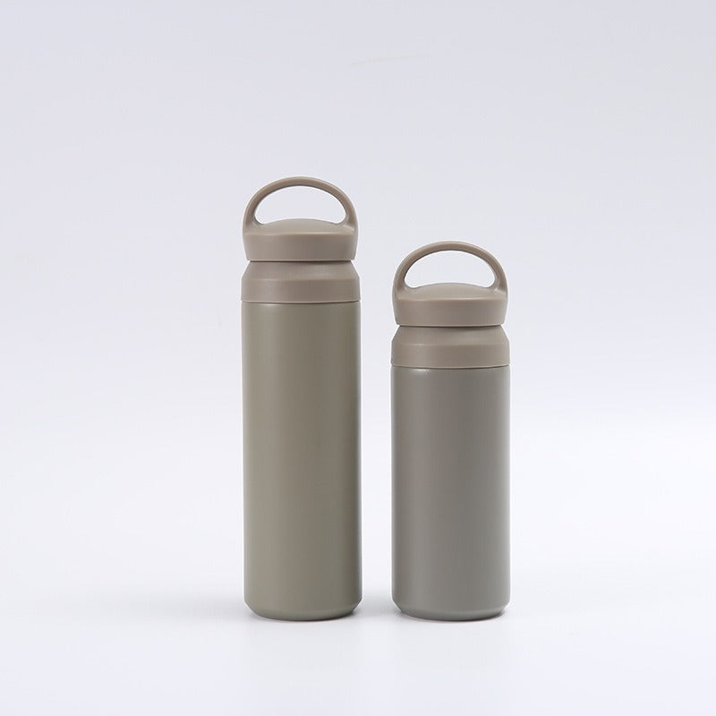 Damen premium isolierte Trinkflasche mit ergonomischem Griff Karnz