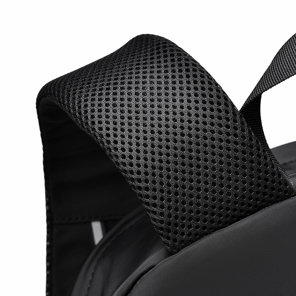 Premium Strukturierte Reise-Rucksack Karnz