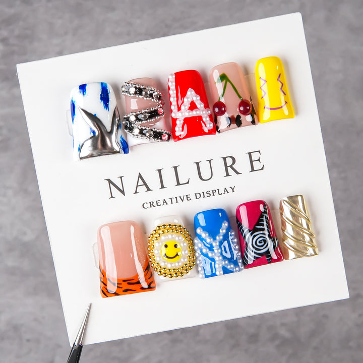 Künstlerisches Press-On Nagelkunst Set