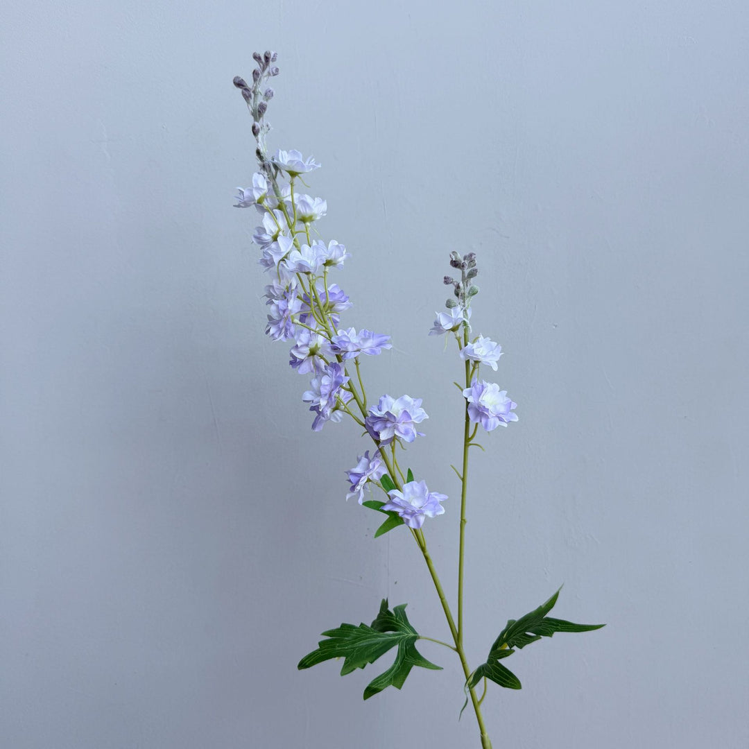 Elegante künstliche Blumenstängel