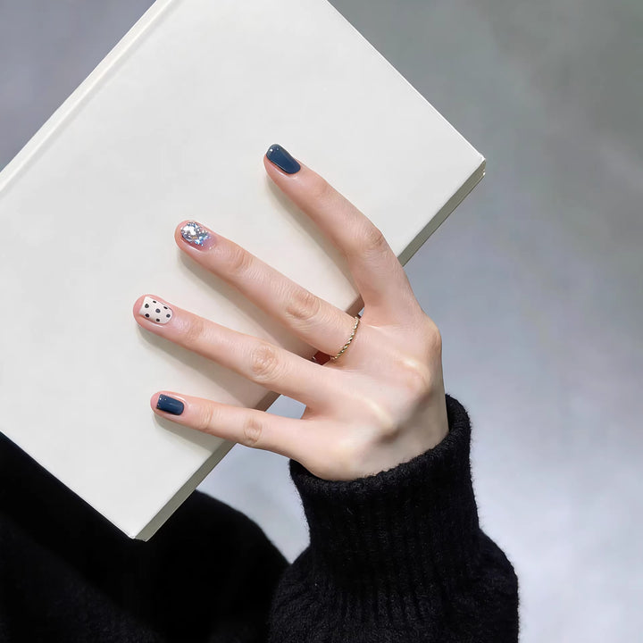 Künstlerisches Nageldesign