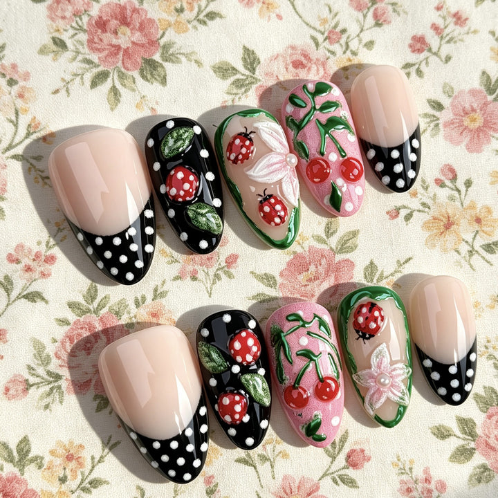 Künstlerisches Press-On-Nagelkunst-Set mit Blumenmuster