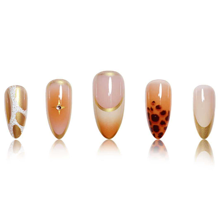 Premium Stiletto-Nagelverlängerungen mit künstlerischem Design Karnz