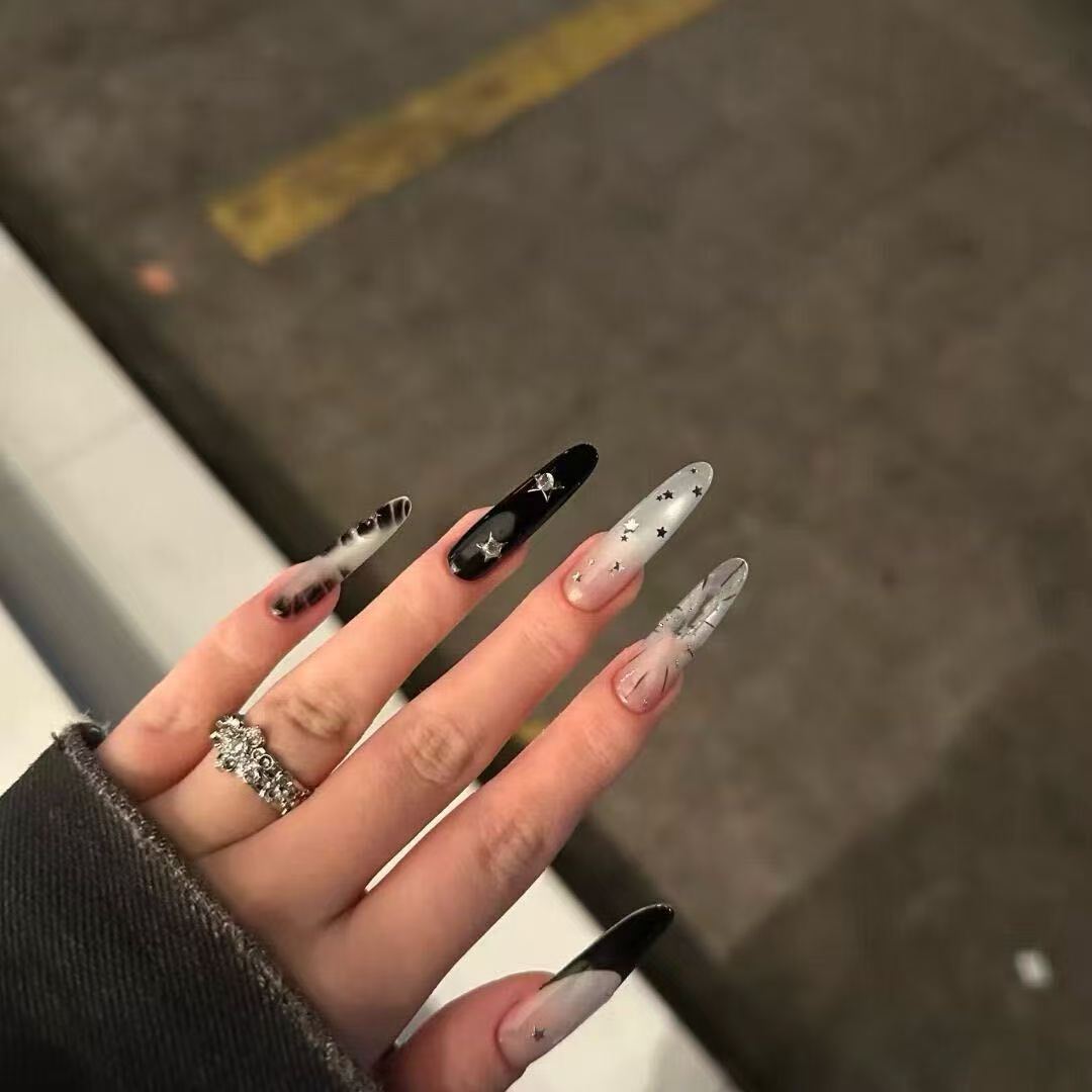 Stiletto Press-On Nagelverlängerungen Karnz