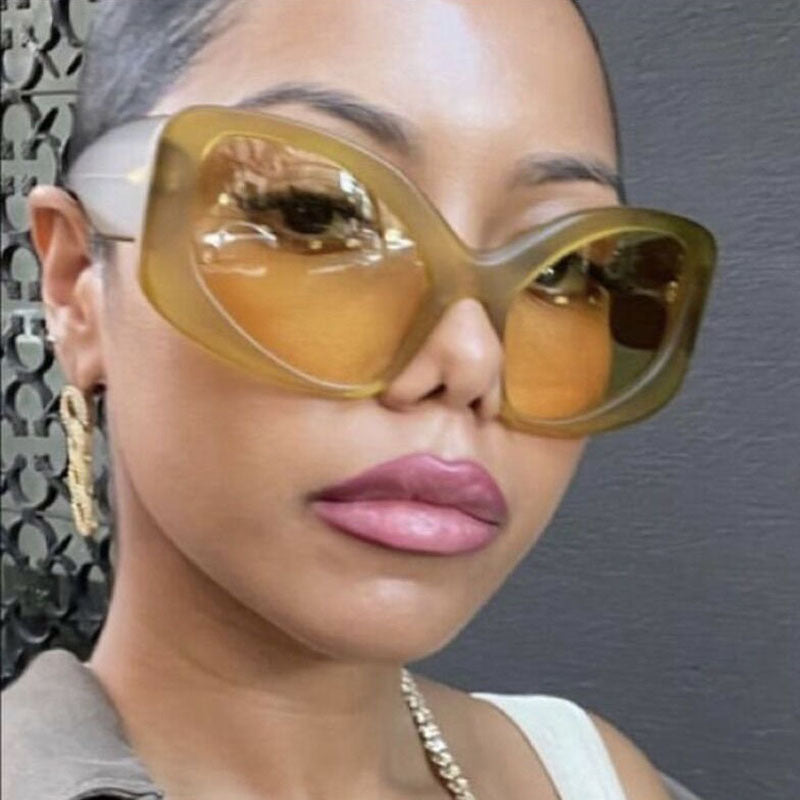 Damen oversized Sonnenbrille im modernen Design Karnz
