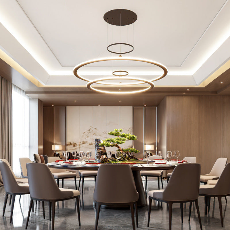 Moderner Rundesse Tisch mit eleganter Verarbeitung