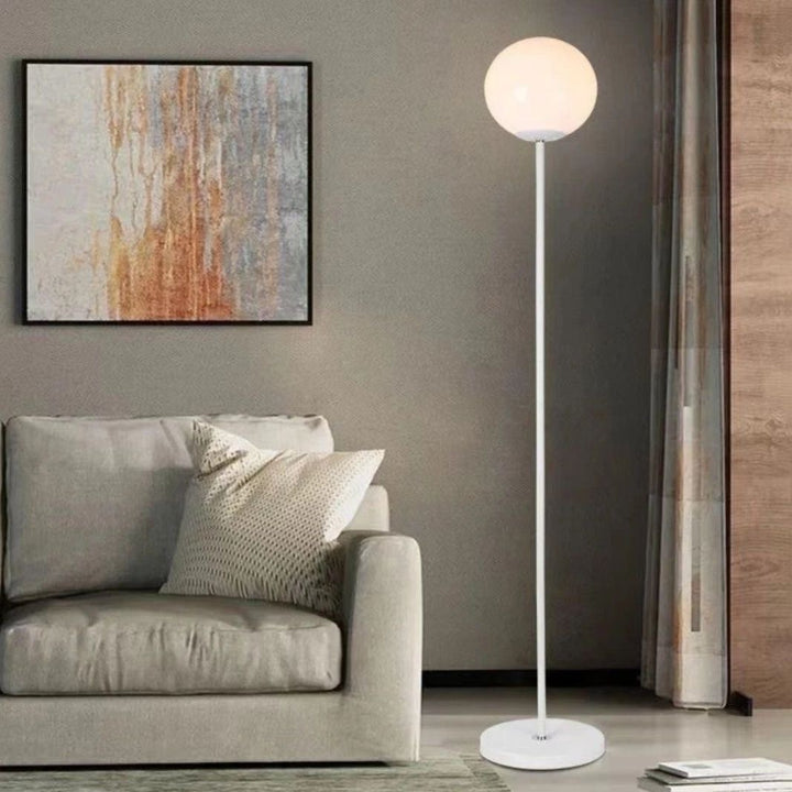 Minimalistische Globe Stehlampe