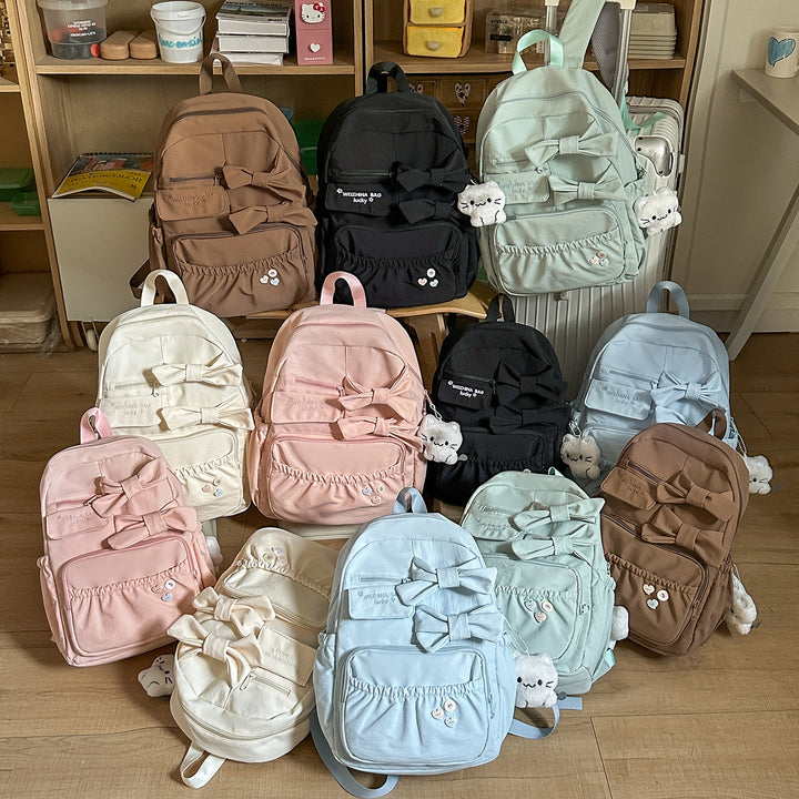 Stylischer Rucksack mit Bogenakzenten Karnz