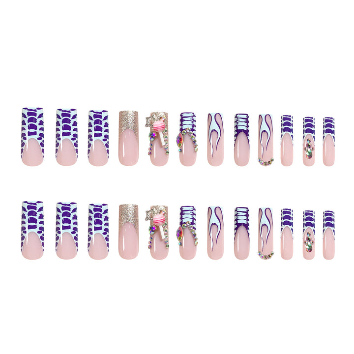 Kunstvolle Long Nails Karnz