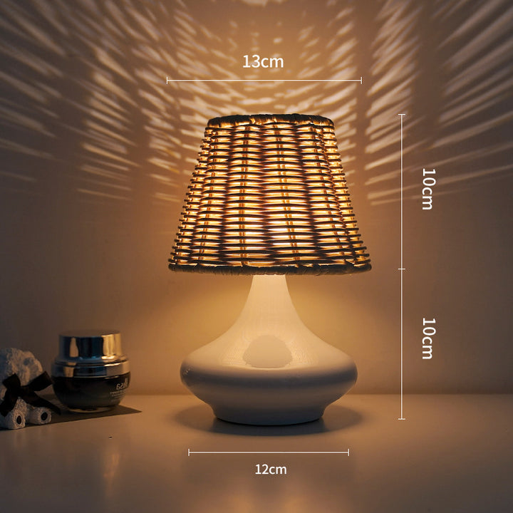 Dekorative Nachttischlampe