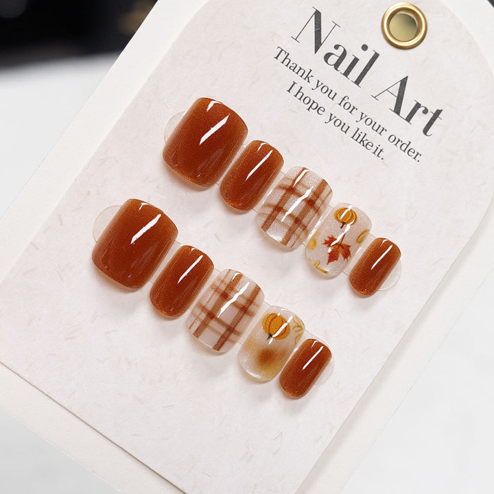 Saisonale herbstliche Nagelkunst