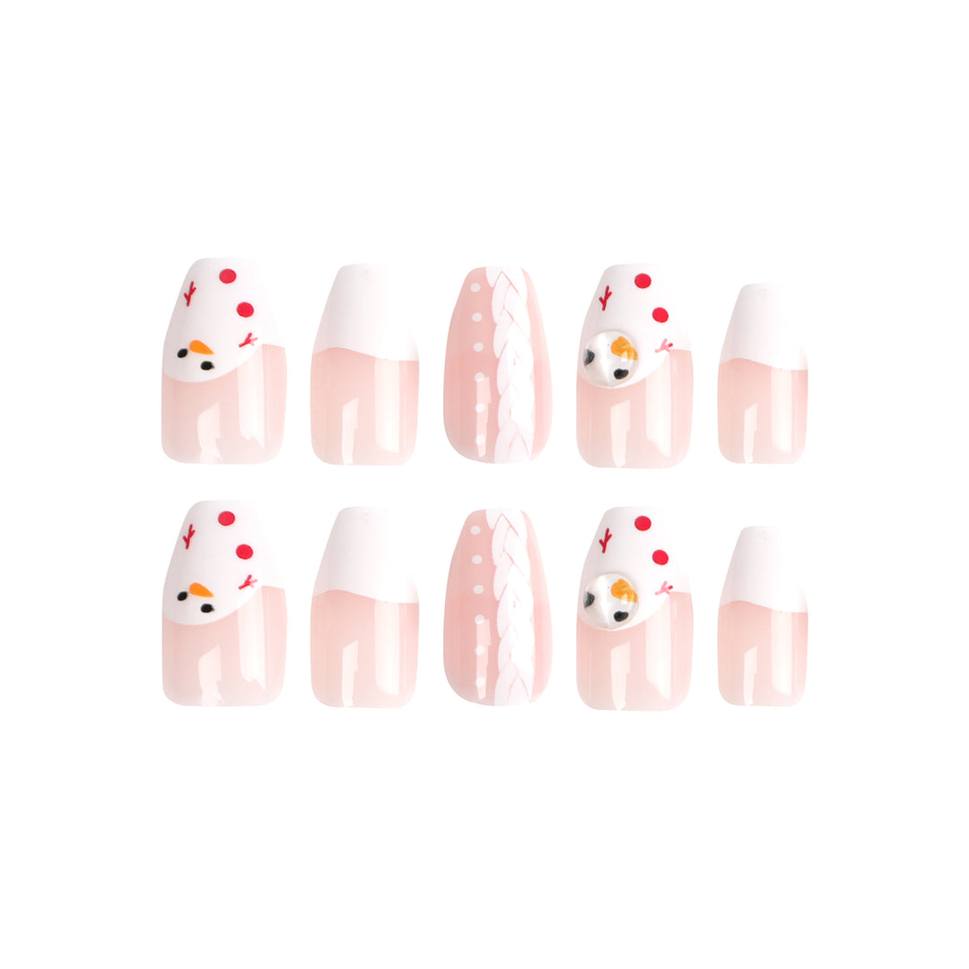 Kunstvolle Nagelkunst im festlichen Winterdesign Karnz