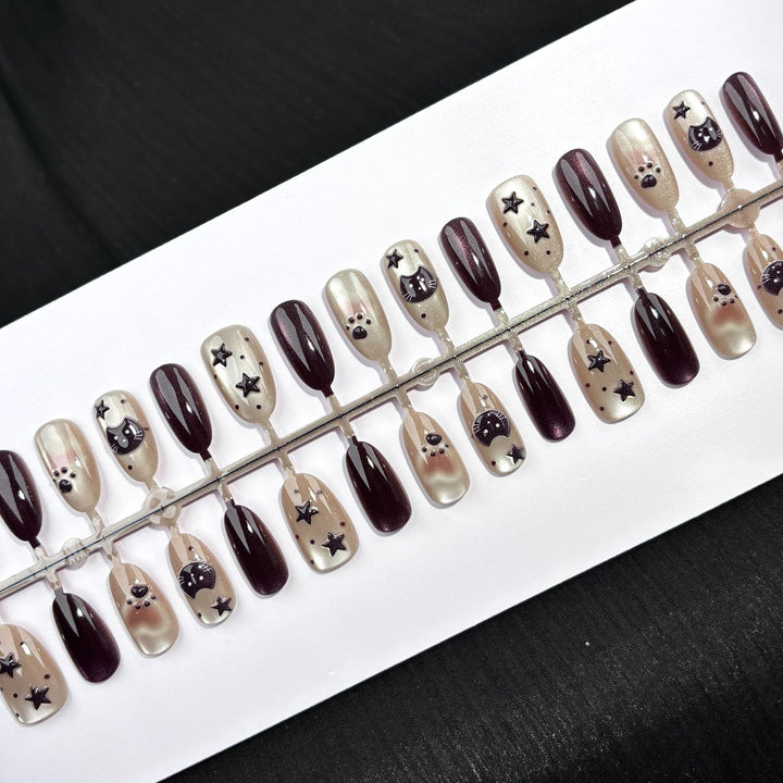 Dekoratives Press-On Nagelset mit verspielten Tierdesigns