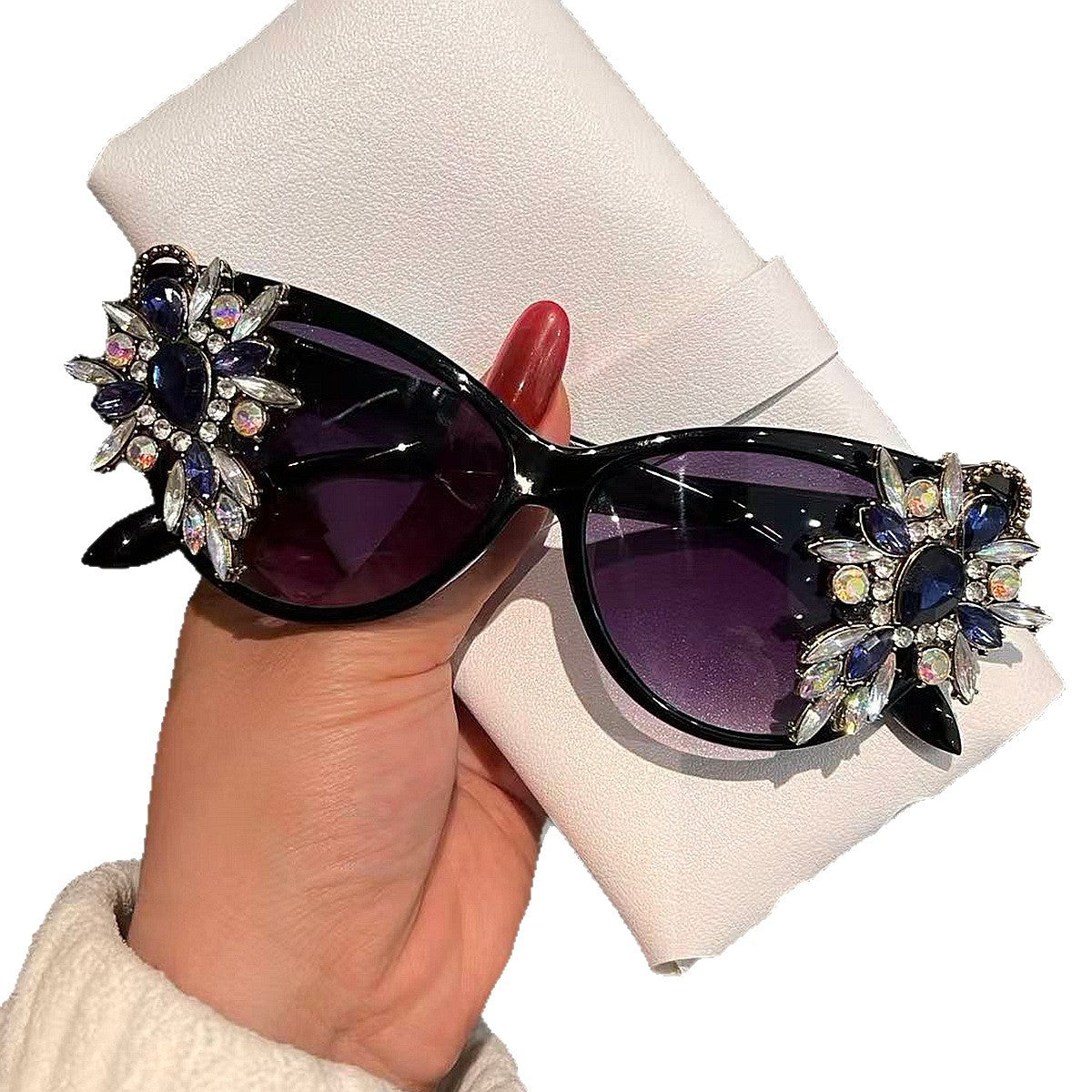 Damen Sonnenbrille mit exklusivem Schmuckdesign Karnz