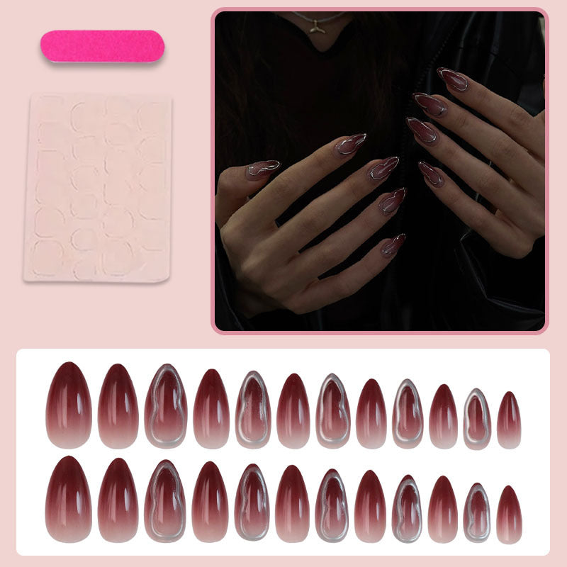 Kunstnagelset mit eleganten Ombre-Effekten Karnz