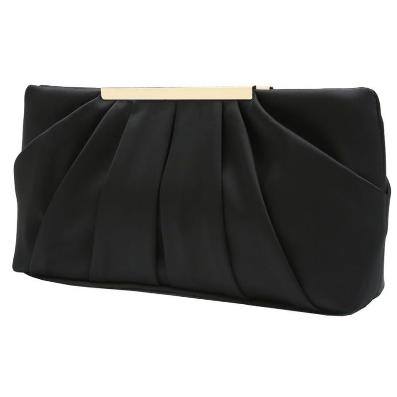 Elegante Clutch mit Raffinierten Faltendetails Karnz