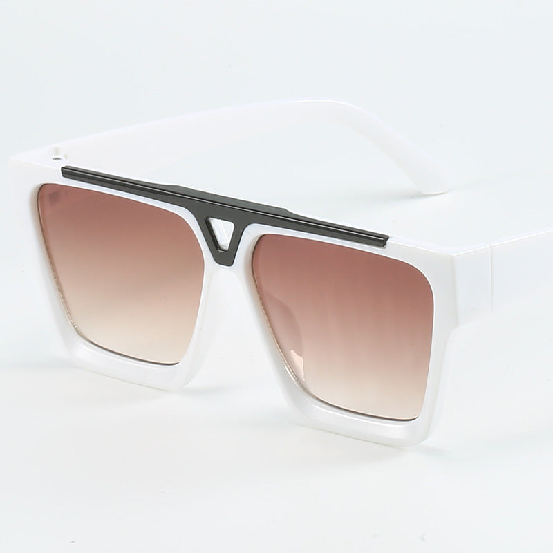 Damen modische oversized Sonnenbrille mit stilvollem goldenen Akzent Karnz