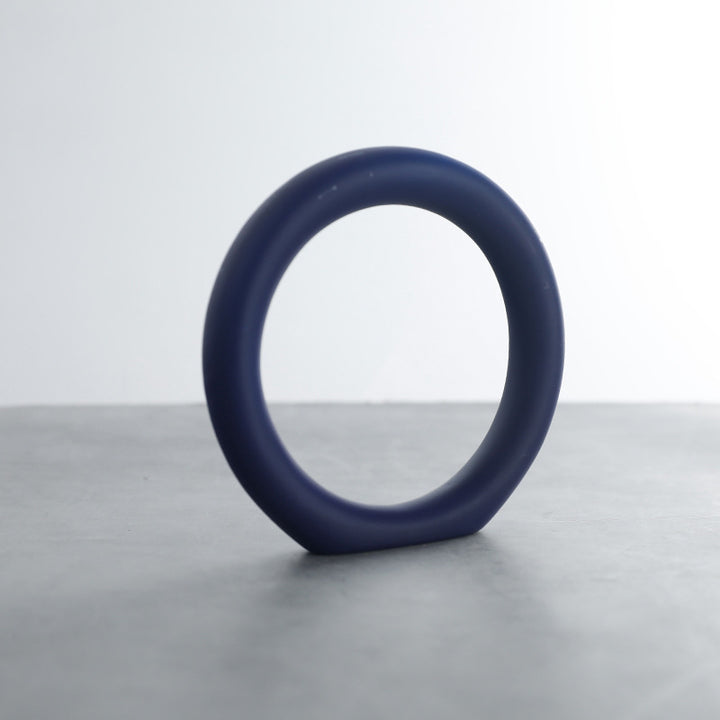 Moderne Minimalistische Dekorative Ring Skulptur