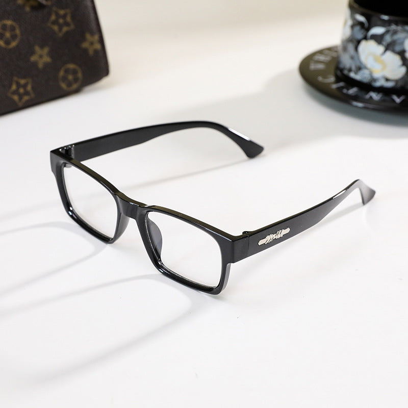 Damen modische Lesebrille mit elegantem Design Karnz