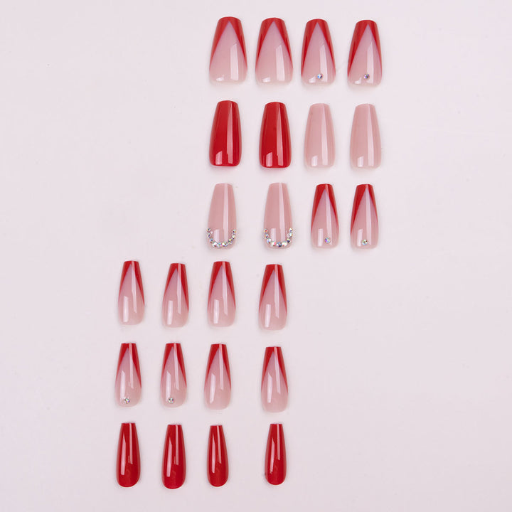 Elegante Lange Stiletto Press-On Nagelkunst