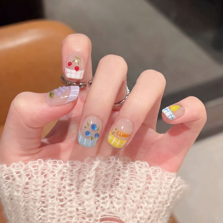 Künstlerisches von Früchten inspiriertes Press-On Nagelset Karnz