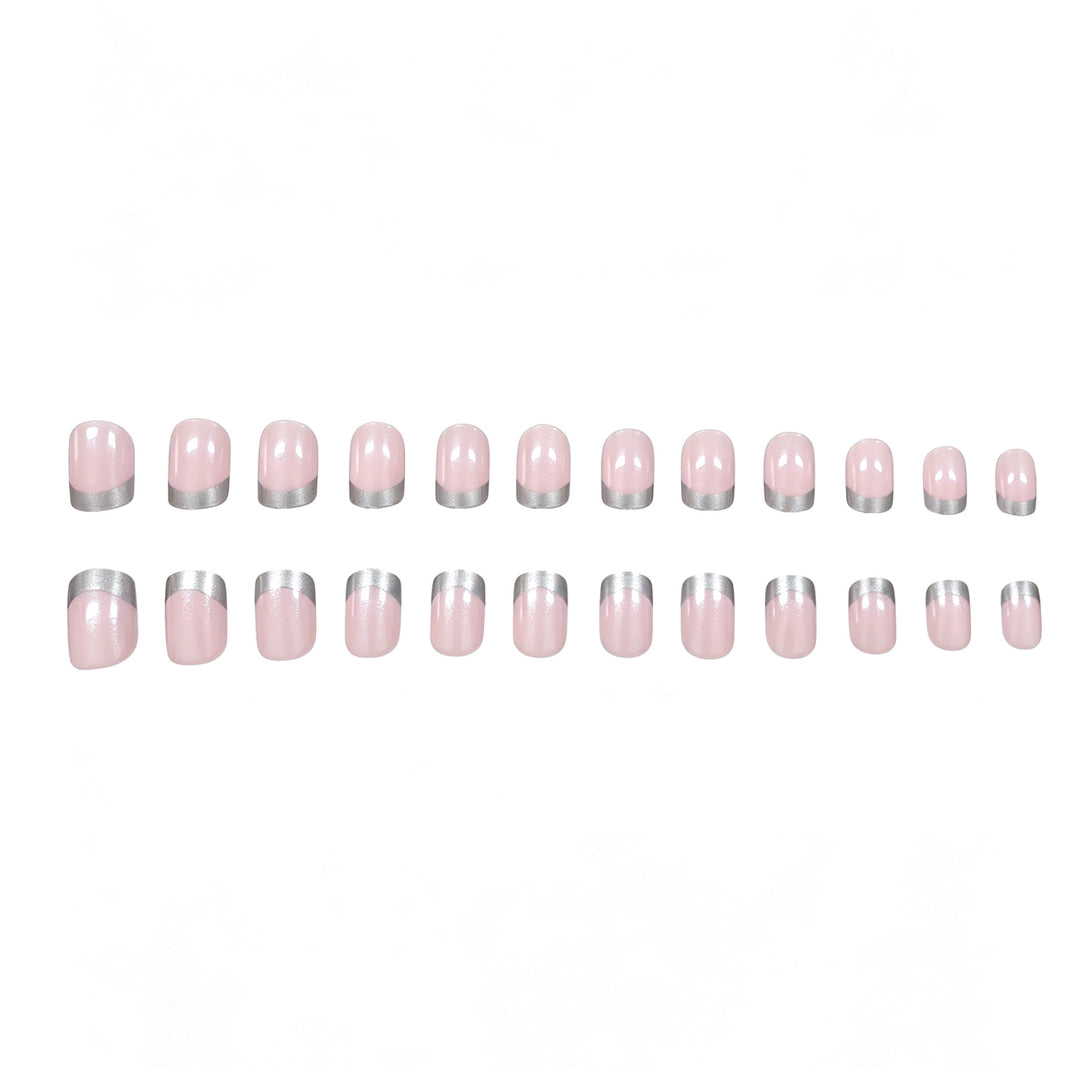 Elegantes silbergetipptes Acryl-Nagelset Karnz