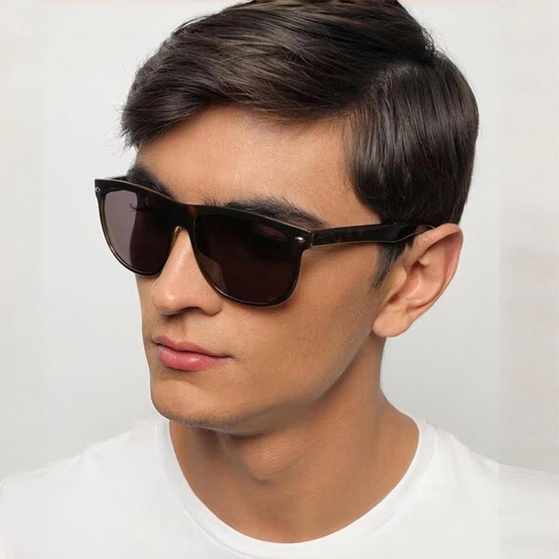 Damen Klassische Sonnenbrille im modischen rechteckigen Design Karnz