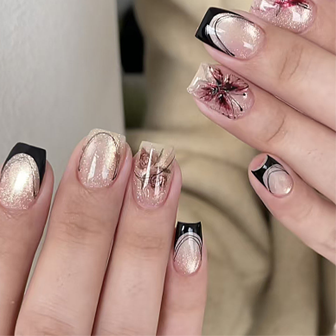 Dekorative Nagelkunst Karnz