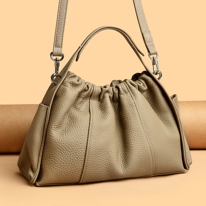Texturierte Leder-Schnürtasche Karnz