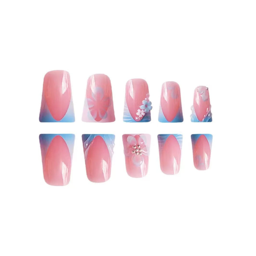 Künstlerische Nagelkunst Karnz