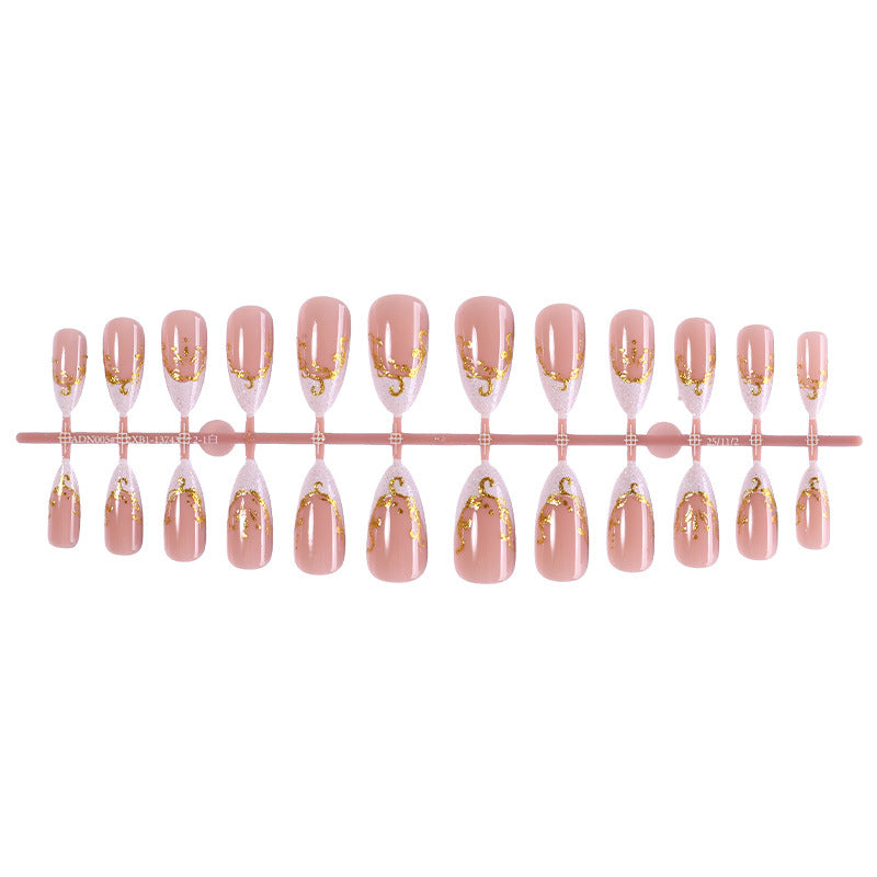 Dekoratives Premium Press-On Nagelset mit goldenen Akzenten Karnz