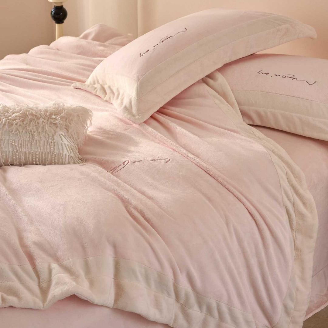 Wendbare Bettbezuggarnitur aus Premium-Baumwollsatin mit Hotel-Finish