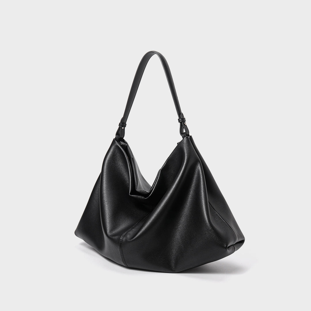 Skulpturaler Slouch Hobo Umhängetasche mit kontrastierendem Obergriff