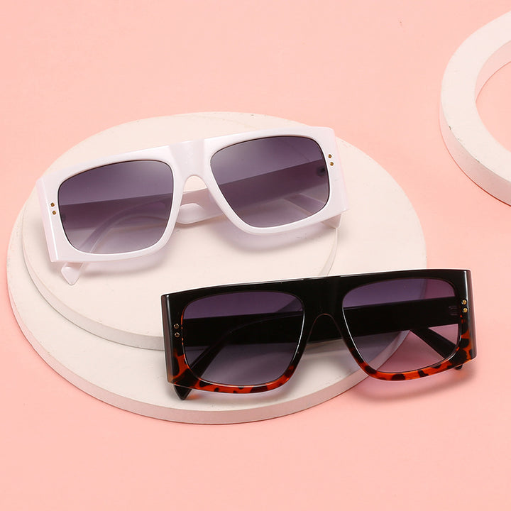 Damen oversized Sonnenbrille mit stylishem, schmalem Rahmen Karnz