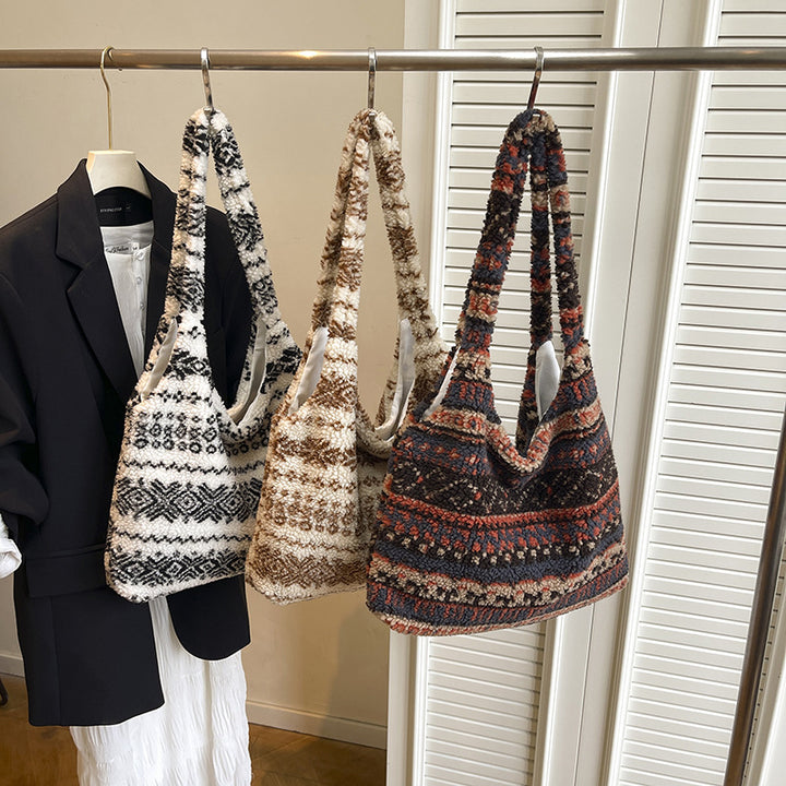 WoBohemian Strick Hobo Tasche Karnz