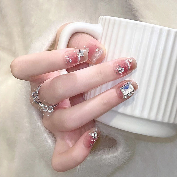 Edelstein-Beschmückte Nagelkunst