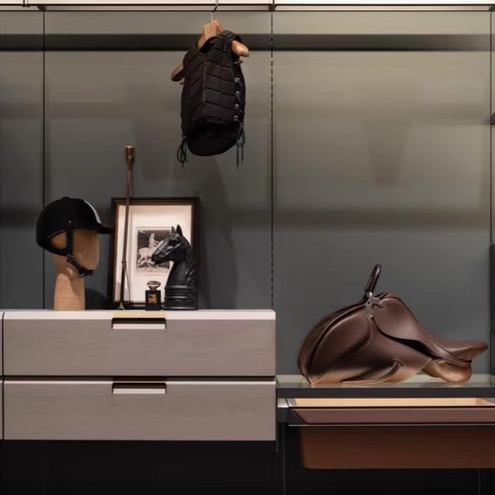 Lustige handgemachte Katzen- und Figurenskulptur