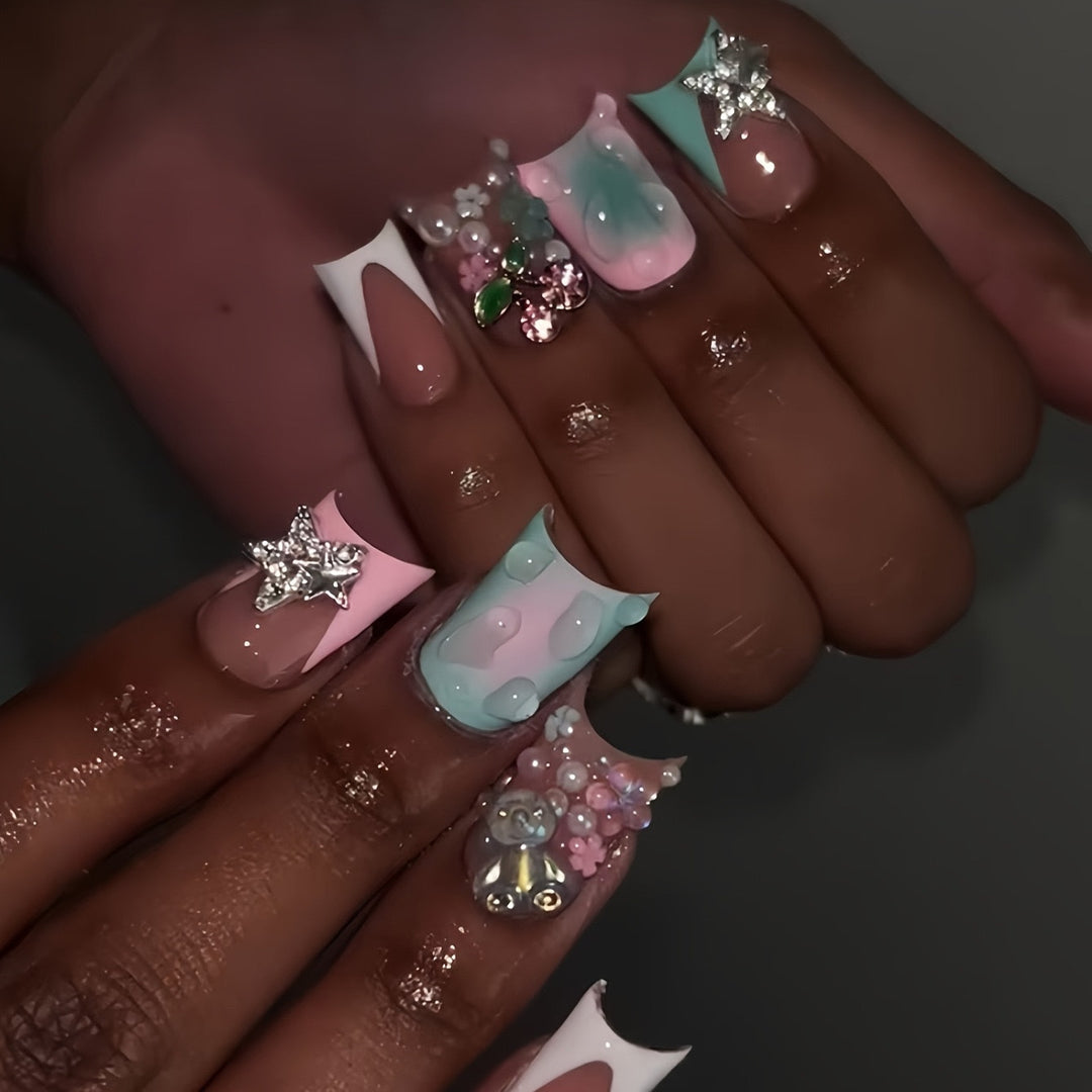 Dekoratives Künstlerisches Press-On Nail Set Karnz