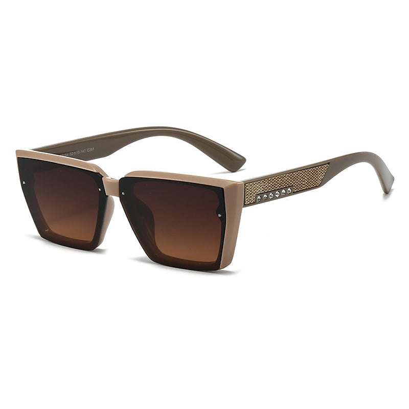 Damen stilvolle Sonnenbrille mit funkelnden Akzenten Karnz