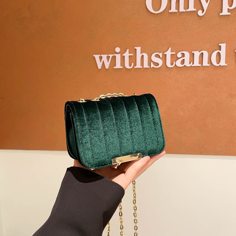 Elegante gesteppte Samt Umhängetasche Karnz