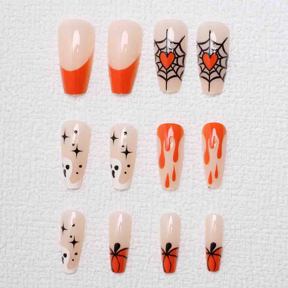 Halloween-inspirierte Press-On Nagelkunst Karnz