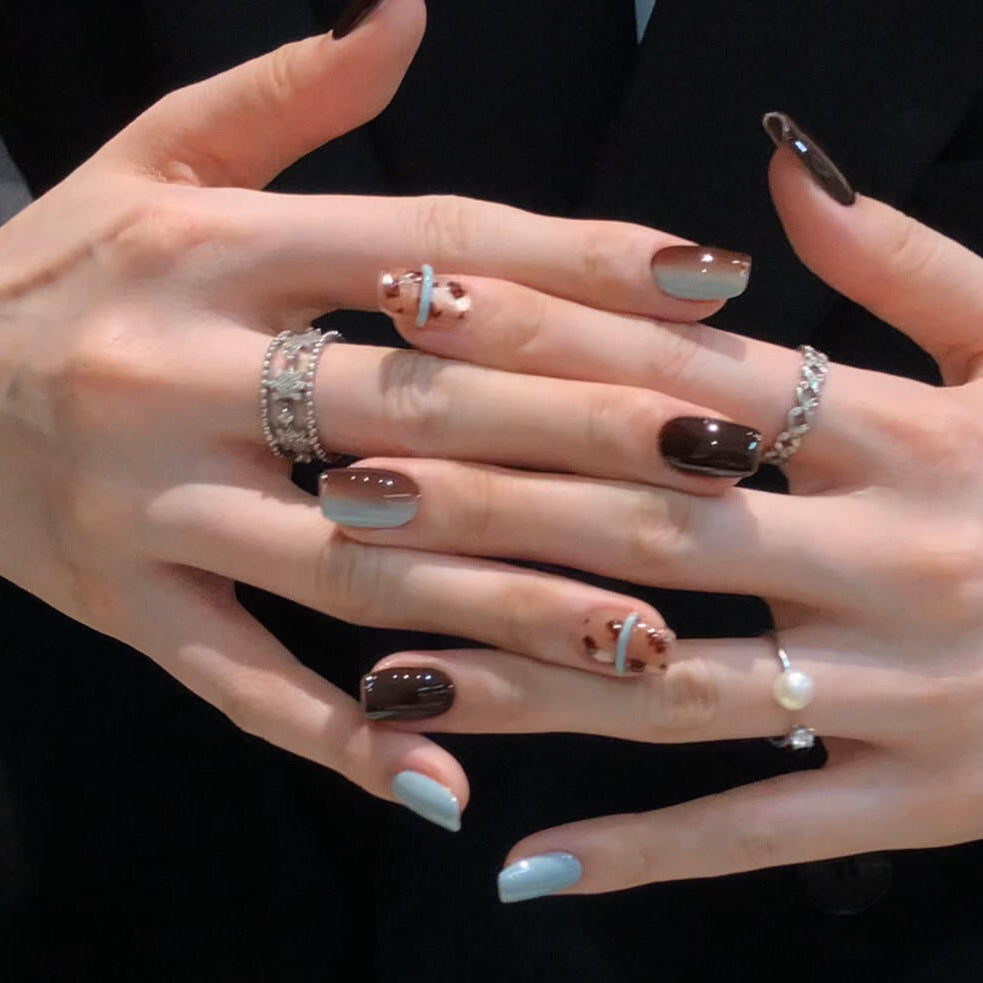 Kreative Kunstnagelspitzen mit Elegantem Design Karnz