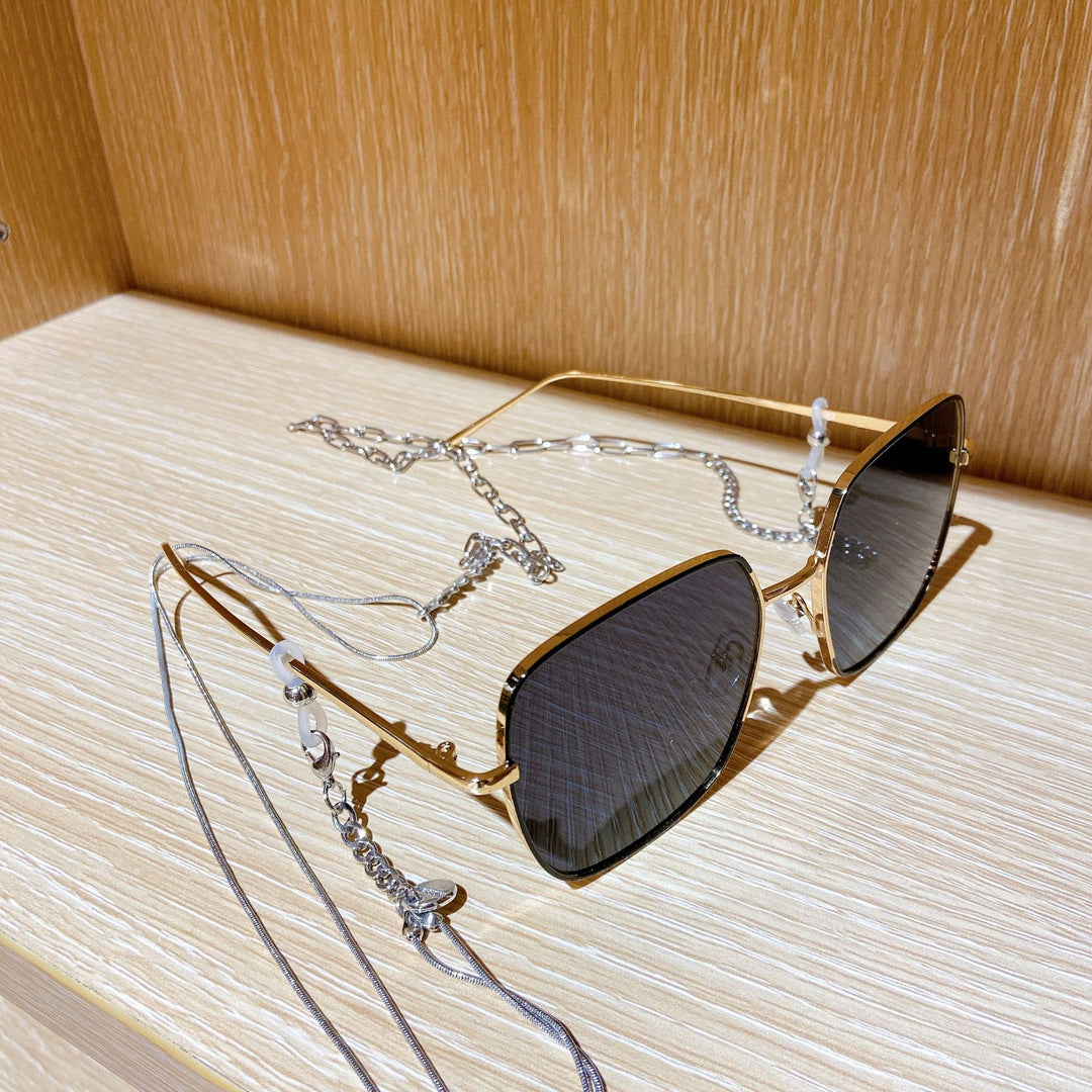 Modische Sonnenbrille mit Luxuriösem Kettenband Karnz