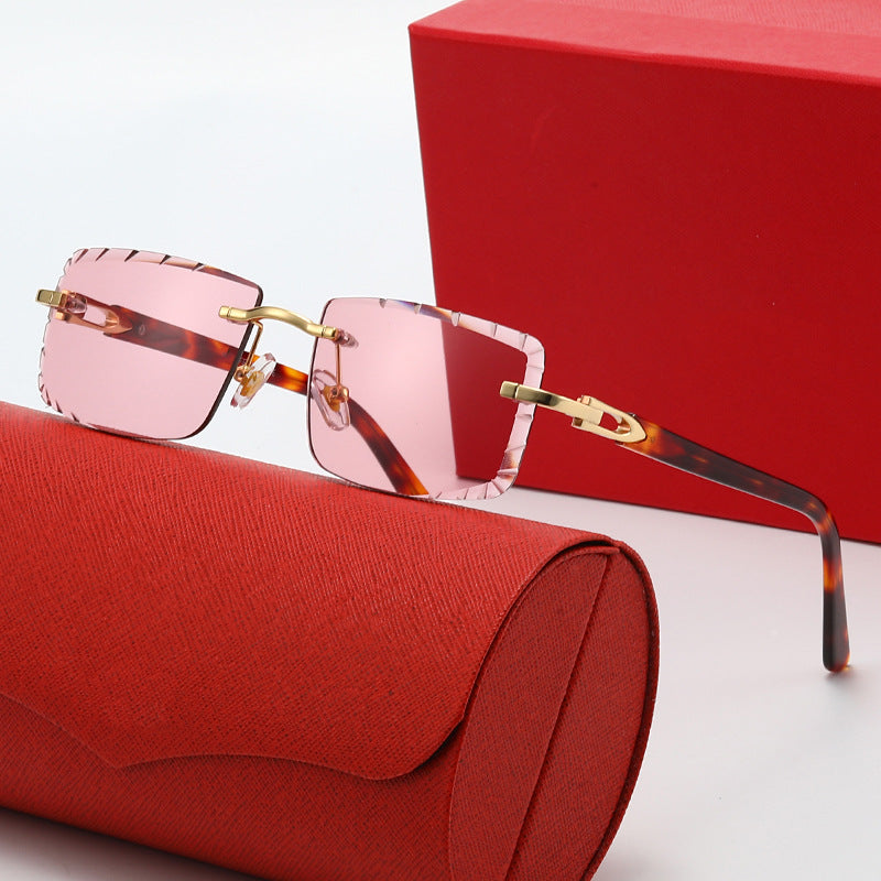 Damen modische quadratische Sonnenbrille mit goldenem Metallakzent und edlem Rahmen Karnz