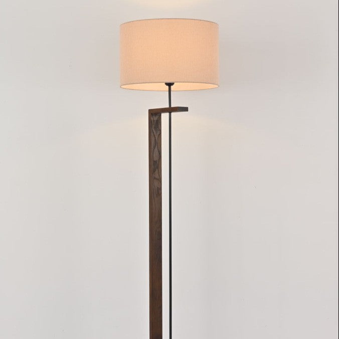 Verstellbare moderne Stehlampe