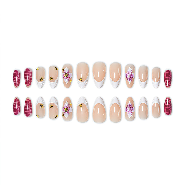 Floral Akzent Nagelkunst Verlängerungen Karnz